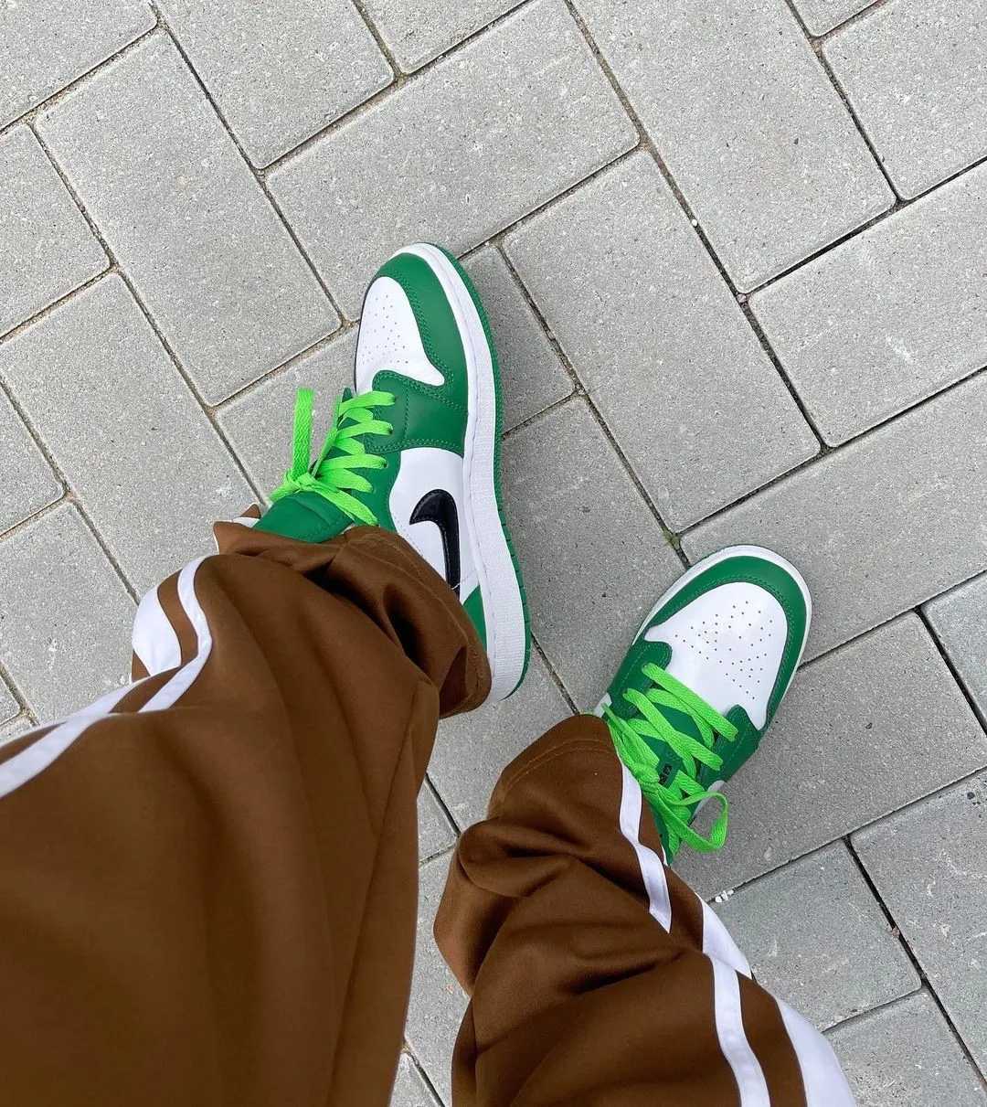 Air Jordan 1 Low Pine Green (2019) фото