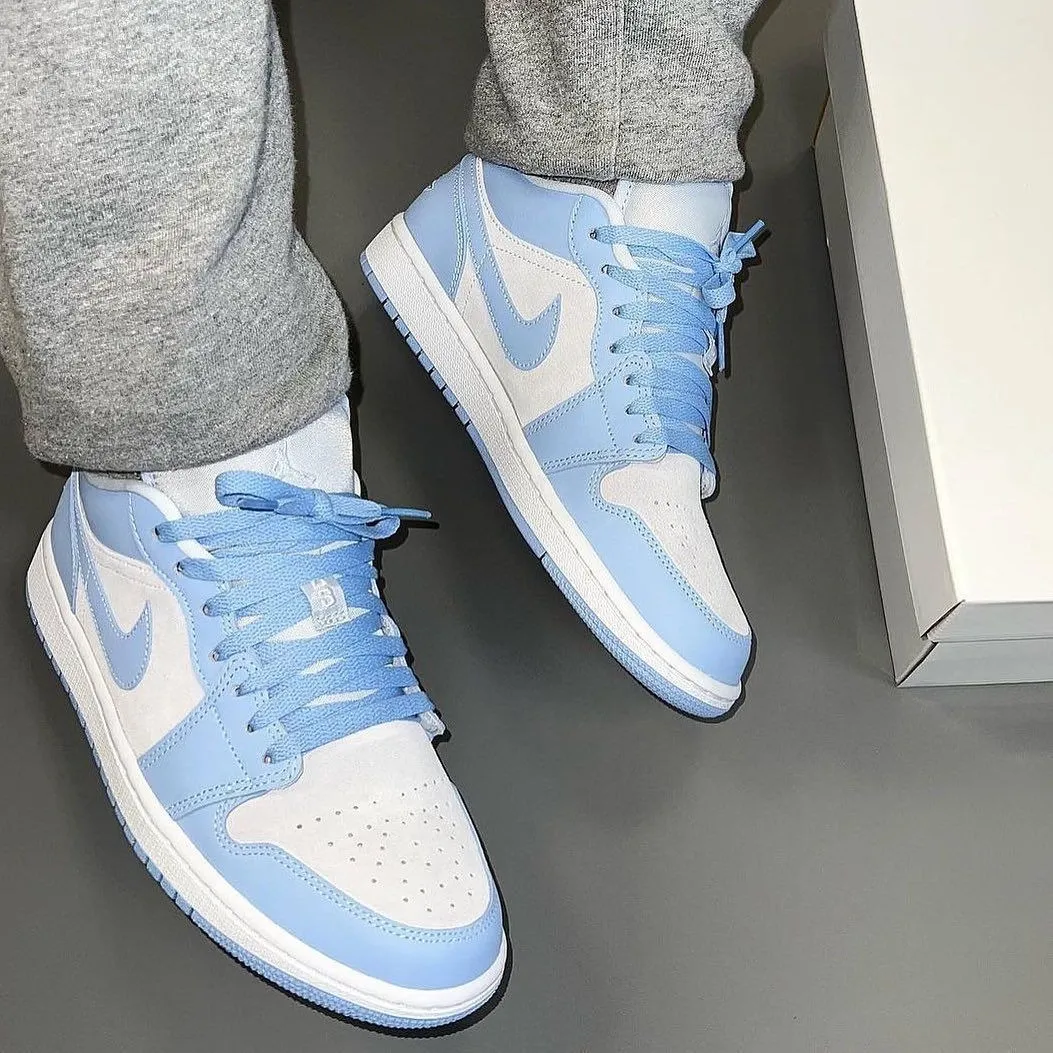 Air Jordan 1 Low WMNS Ice Blue фото