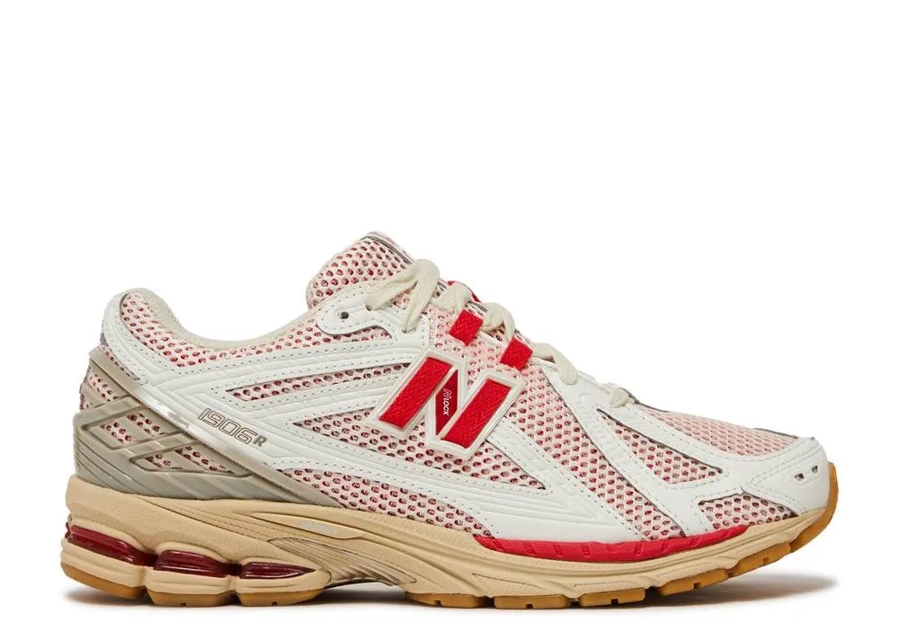 Кроссовки New Balance 1906R 'SEA SALT True Red' (Унисекс)