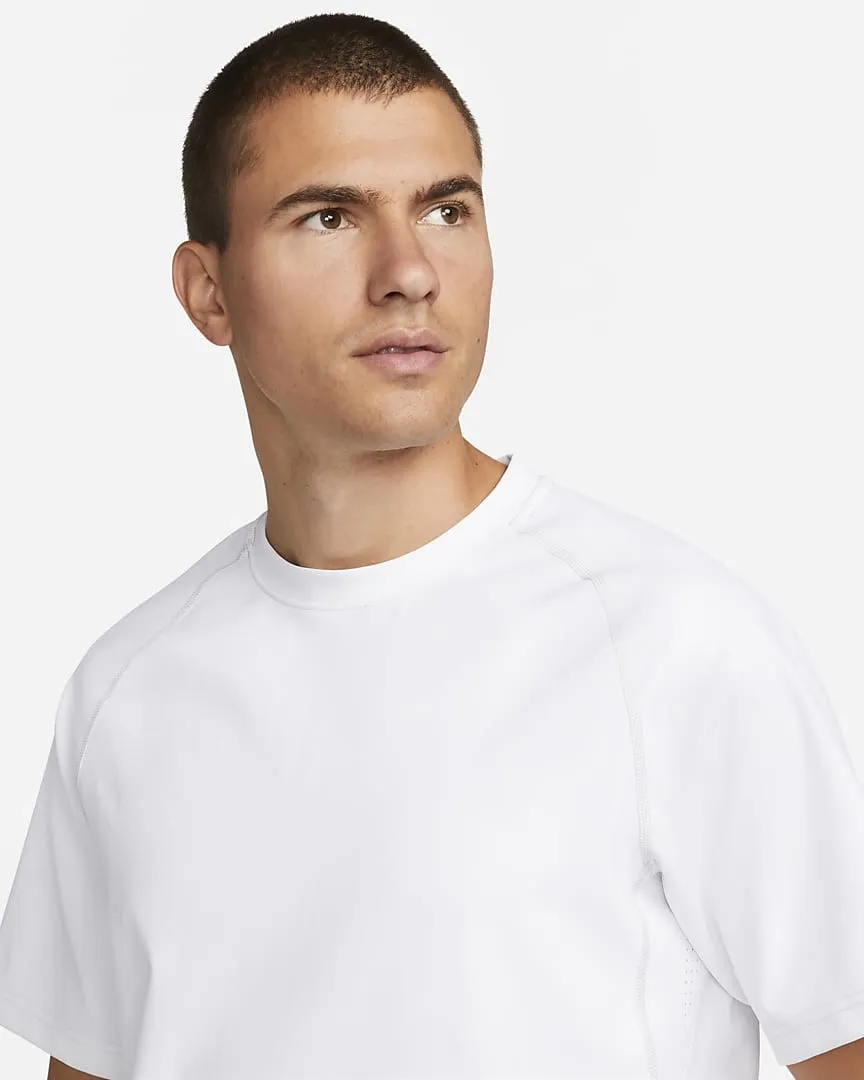 Dri-Fit Fitness Tee Dark White фото