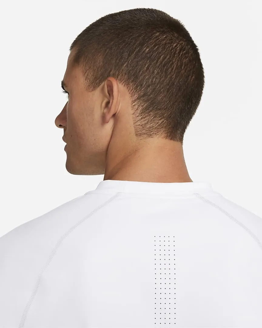 Dri-Fit Fitness Tee Dark White фото