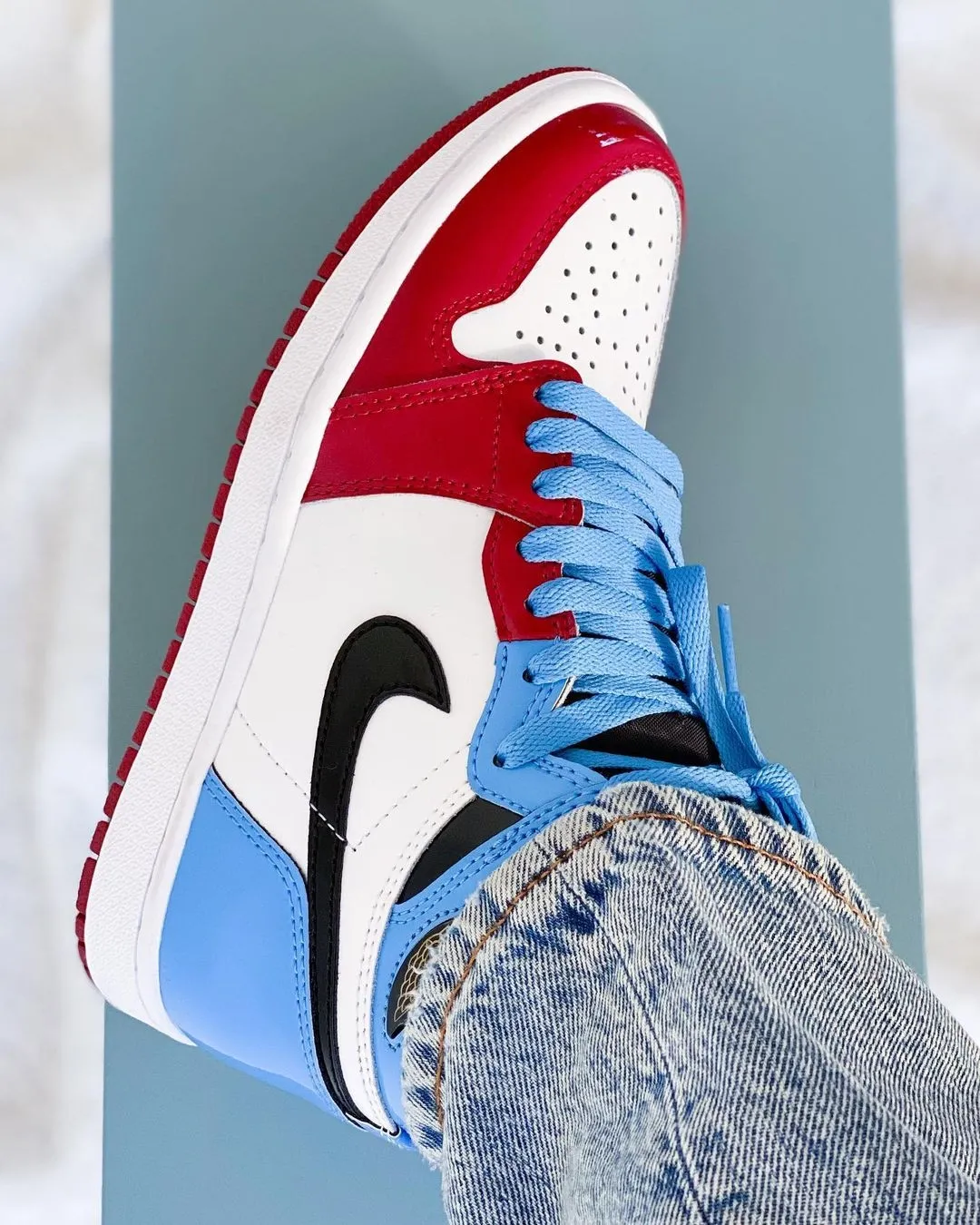 Air Jordan 1 High OG Fearless фото