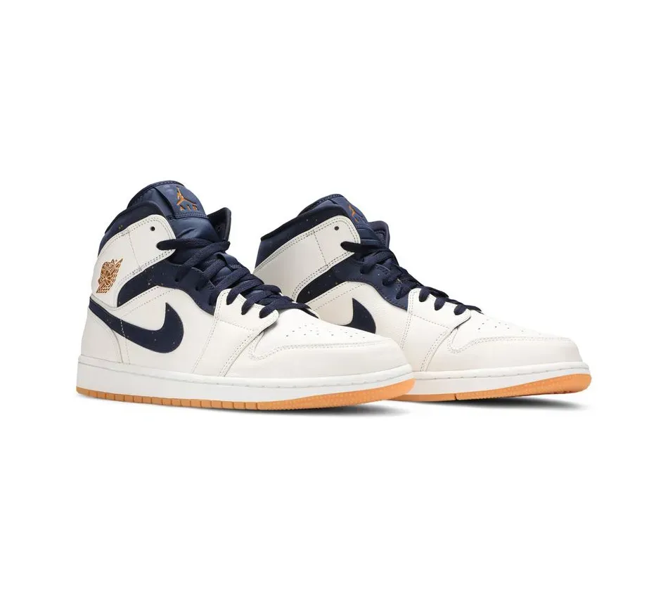 Air Jordan 1 Mid 1 Mid Jeter фото