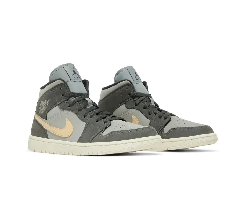 Air Jordan 1 Mid Wmns 1 Mid Iron Grey Onyx фото