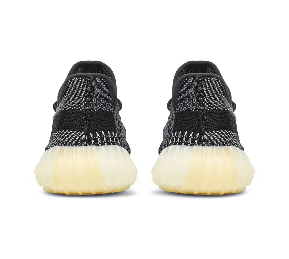 Yeezy Boost 350 V2 Carbon фото
