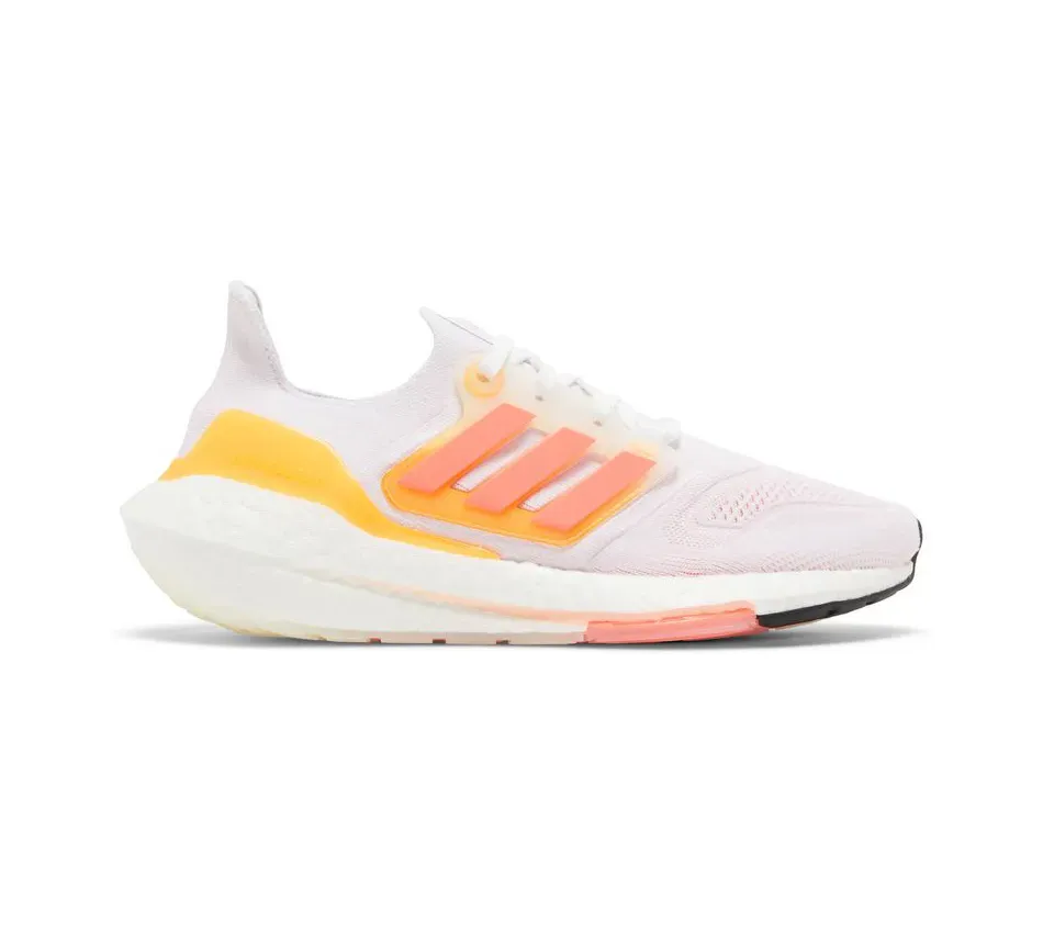 Низкие кроссовки Adidas Ultra Boost 22 White Flash Orange (Белый) Женский