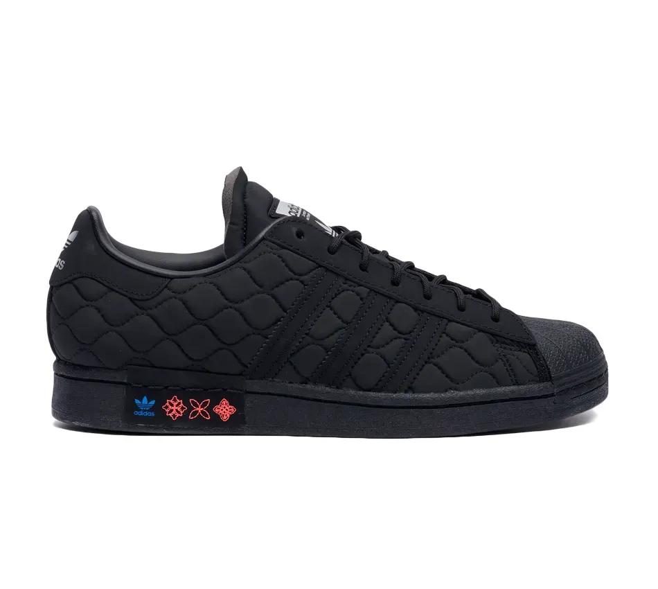 Низкие кроссовки Adidas Superstar Core Black Turbo (Чёрный) Унисекс