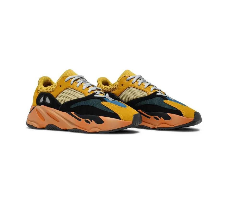 Yeezy Boost 700 Sun фото