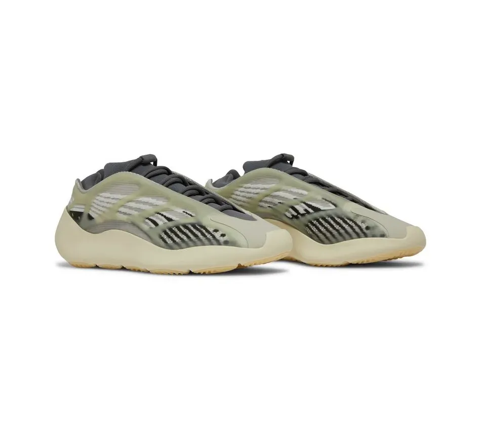 Yeezy 700 V3 700 V3 Fade Salt фото