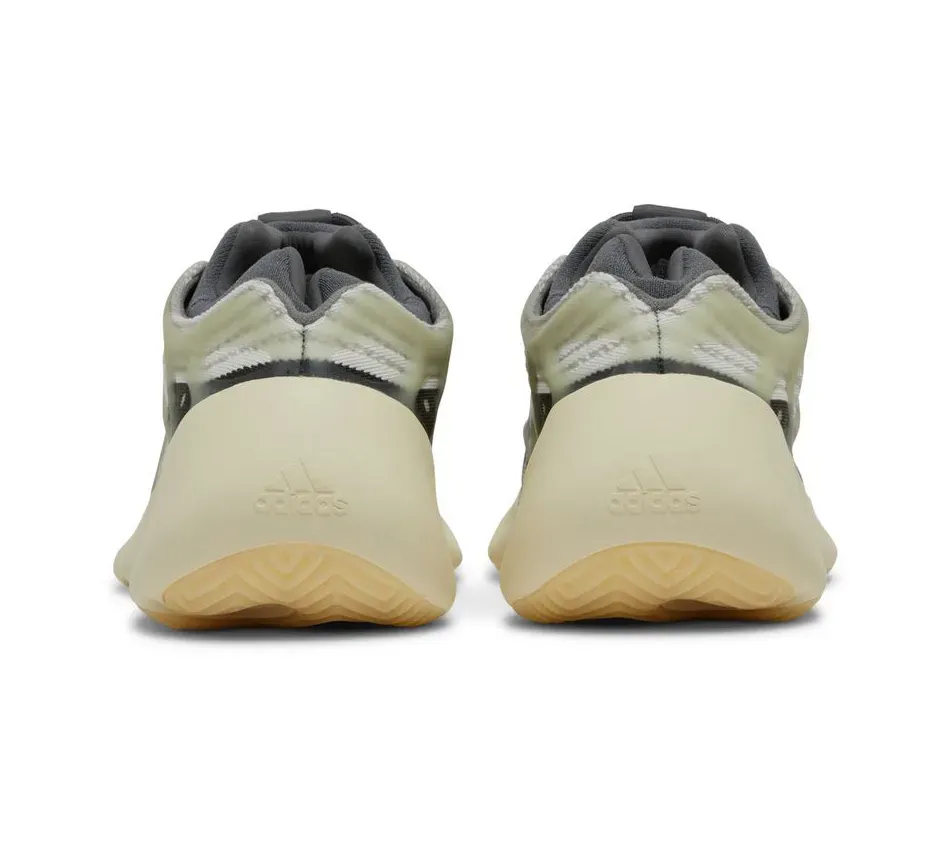 Yeezy 700 V3 700 V3 Fade Salt фото